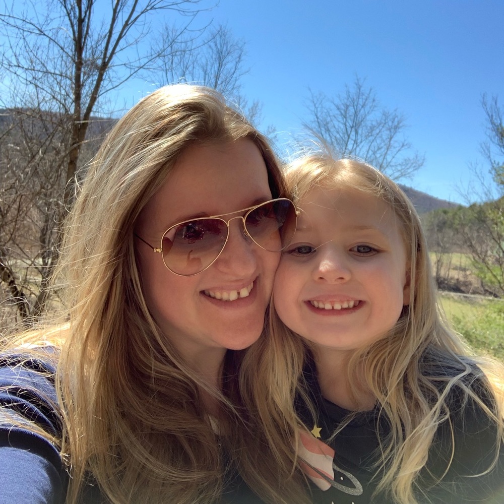 Meet your Posher, Emily